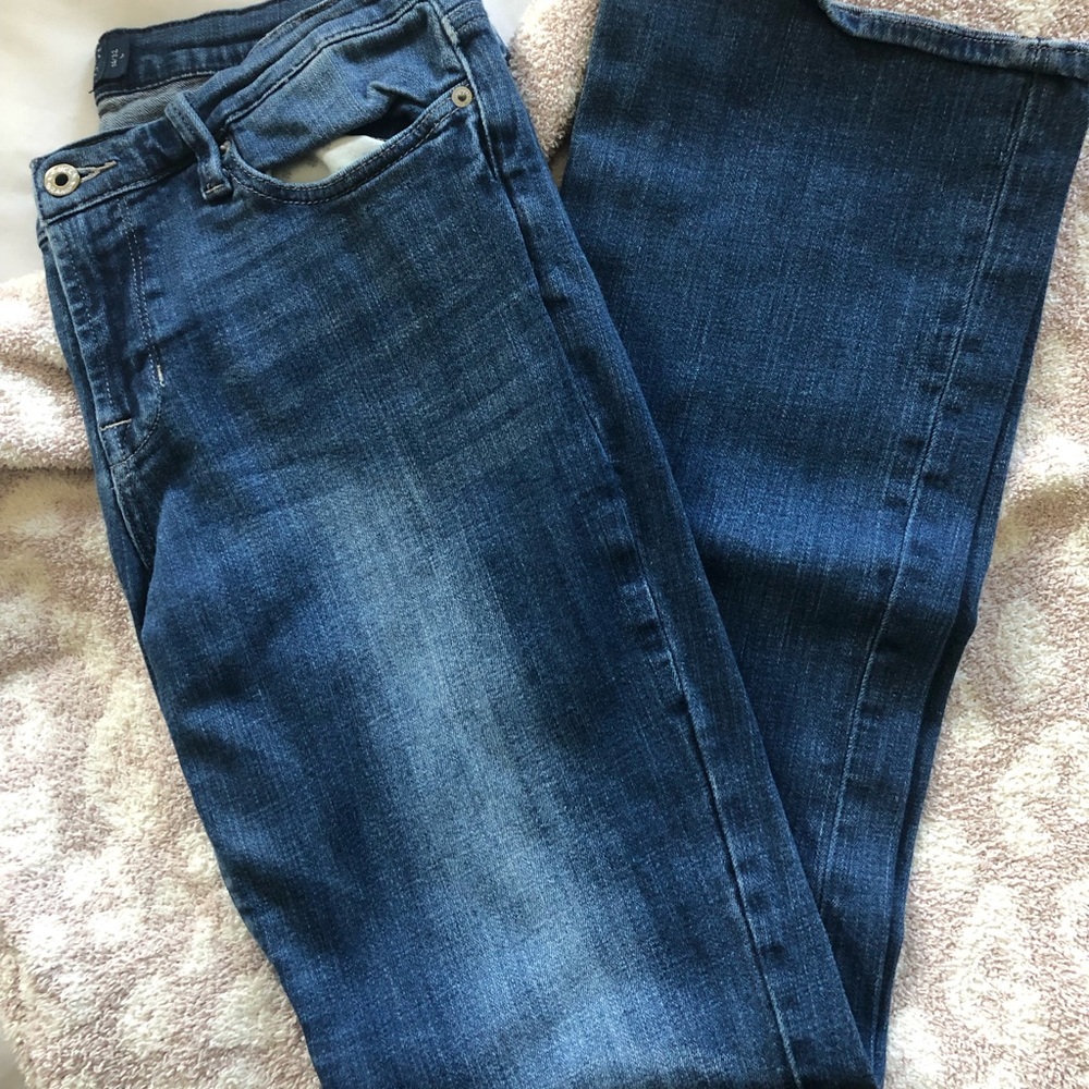 Lucky Jeans